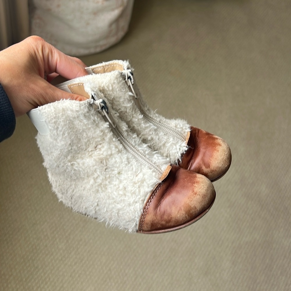 Made in Spain fleece booties